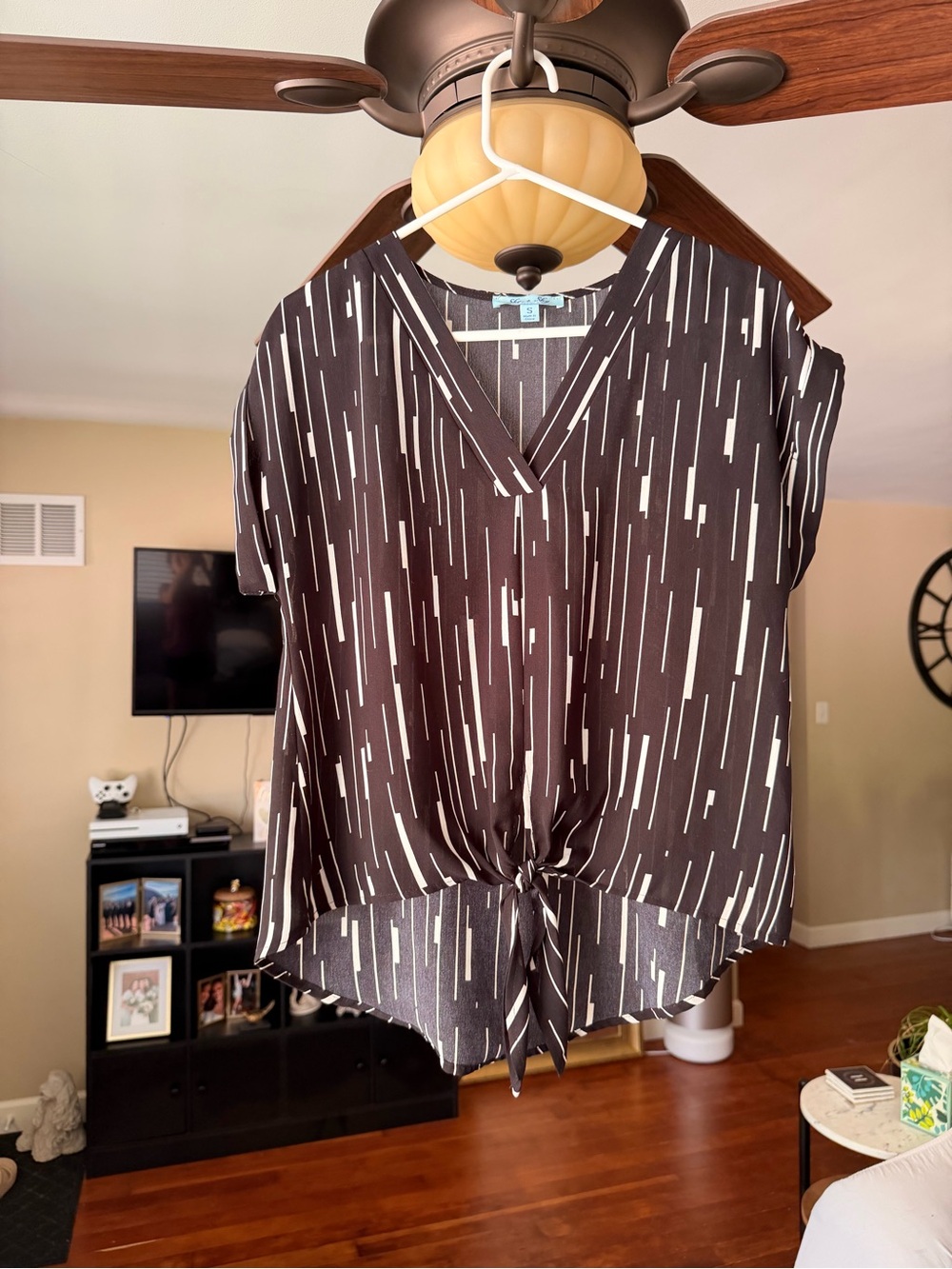 Lightweight Black & White Tie-Front Women’s Top